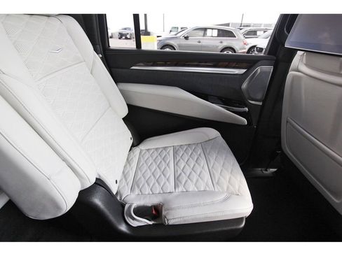 New 2026 Cadillac Escalade ESV Platinum Sport w/ LPO, ONYX Package image 11