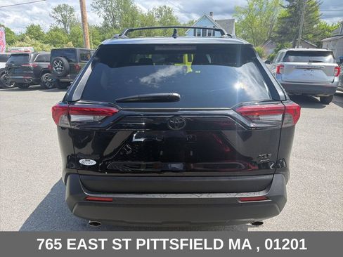 Used 2025 Toyota RAV4 XLE w/ Convenience Package AWD/4WD image 7