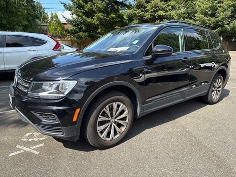 Used 2018 Volkswagen Tiguan S w/ 3rd Row Seat Package AWD/4WD image 2