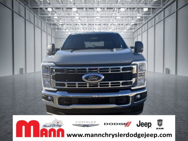 Used 2025 Ford F350 XLT w/ FX4 Off-Road Package AWD/4WD image 8