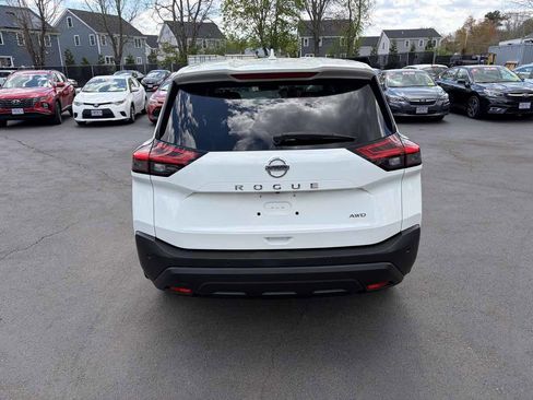 Used 2021 Nissan Rogue S AWD/4WD image 4