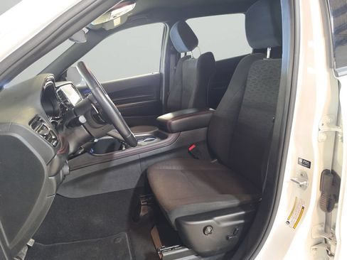 Used 2025 Dodge Durango GT AWD/4WD image 12