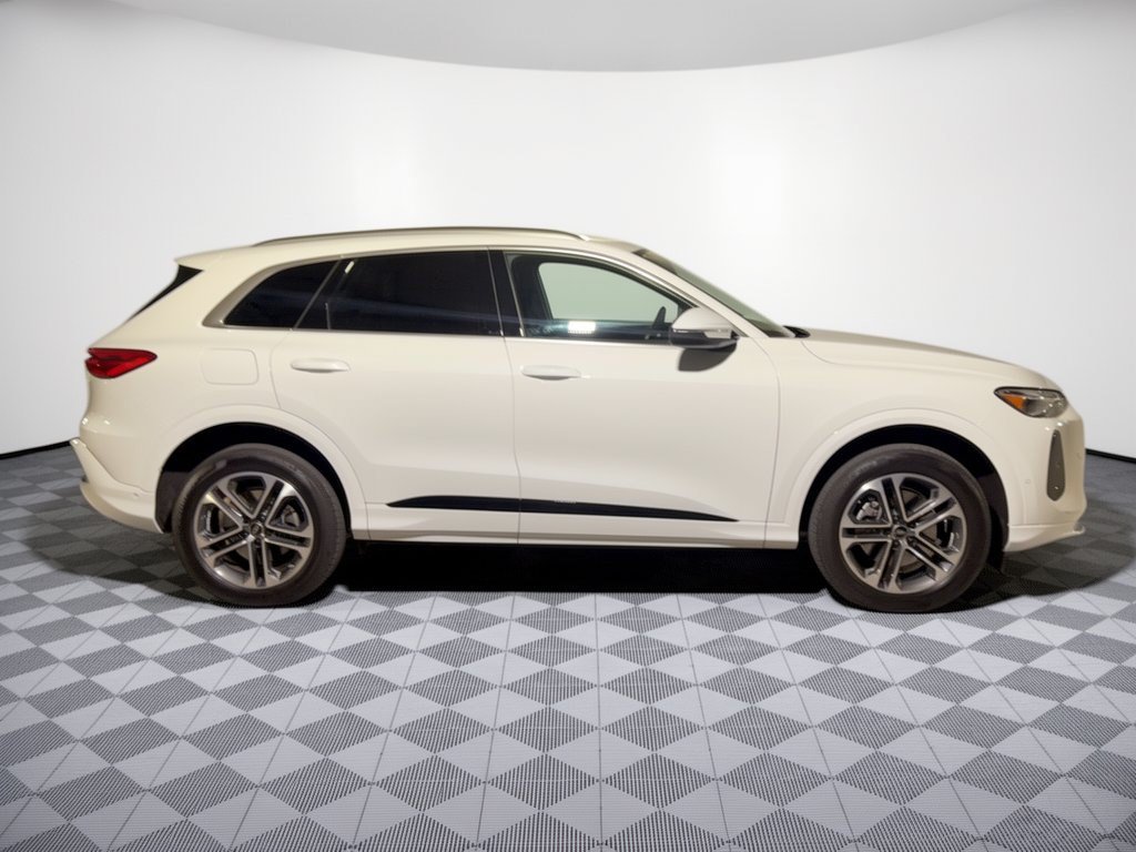 Certified 2026 Audi Q5 Premium w/ Convenience Package AWD/4WD image 8