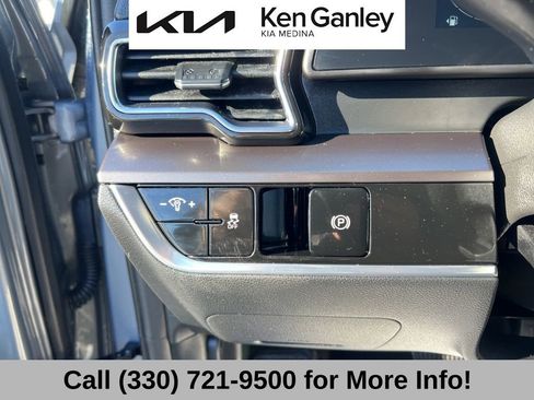 Certified 2023 Kia Sportage EX image 30