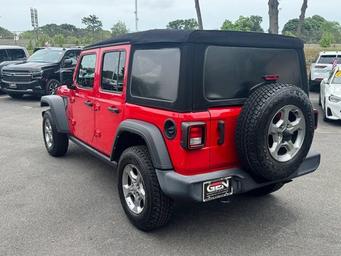 Used 2021 Jeep Wrangler Unlimited Sport AWD/4WD image 6