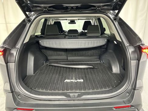 Used 2023 Toyota RAV4 XLE w/ Convenience Package image 22