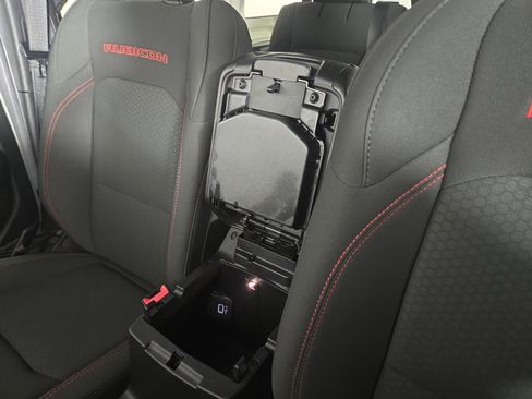 Used 2019 Jeep Wrangler Unlimited Rubicon image 28