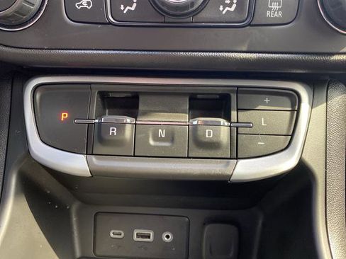 Used 2022 GMC Terrain SLE w/ Driver Convenience Package image 27