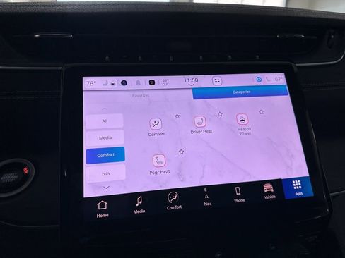 Used 2025 Jeep Grand Cherokee Limited w/ Black Appearance Package image 5