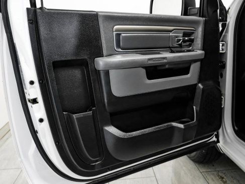 Used 2017 RAM 1500 Tradesman w/ Power & Remote Entry Group image 32