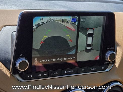 Used 2025 Nissan Sentra SV w/ SV Premium Package image 25