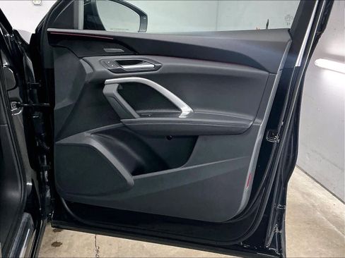 Certified 2025 Audi Q5 Prestige image 27