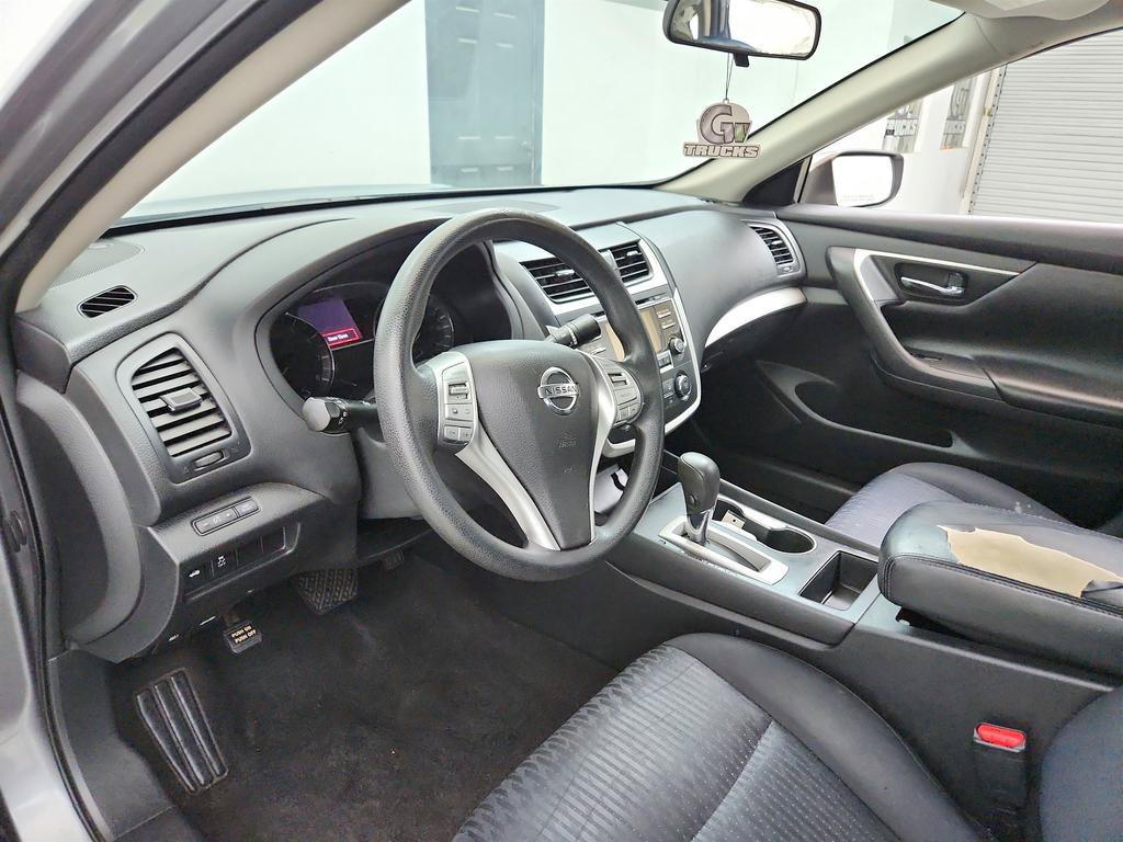 Used 2016 Nissan Altima 2.5 S w/ Power Driver Seat Package FWD image 13
