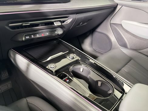 New 2026 Audi Q3 quattro 2.0T AWD/4WD image 26