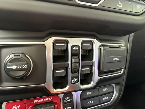 New 2026 Jeep Wrangler Unlimited Rubicon w/ Technology Group image 11