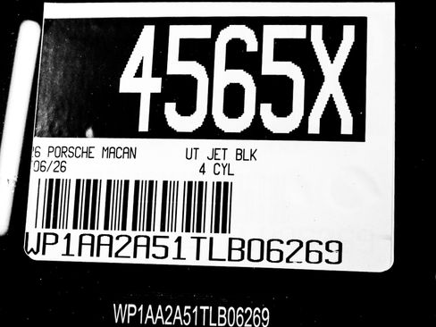 New 2026 Porsche Macan image 27