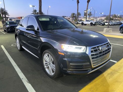 Used 2018 Audi Q5 2.0T Premium Plus w/ Premium Plus Package AWD/4WD image 3