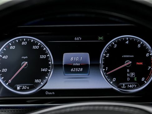 Used 2017 Mercedes-Benz Maybach S 550 4MATIC image 29