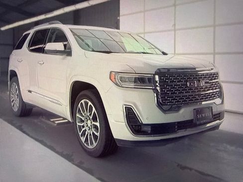Used 2021 GMC Acadia Denali w/ Denali Technology Package FWD image 1