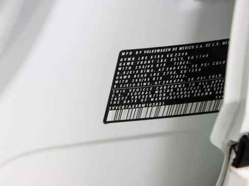 Used 2024 Volkswagen Tiguan SE R-Line FWD image 35