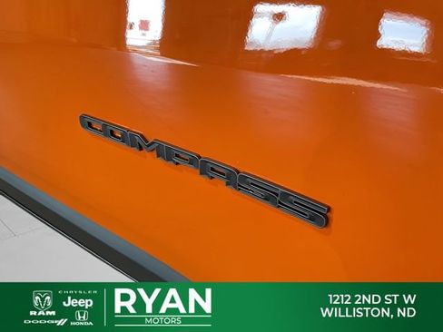 Used 2026 Jeep Compass Trailhawk AWD/4WD image 12