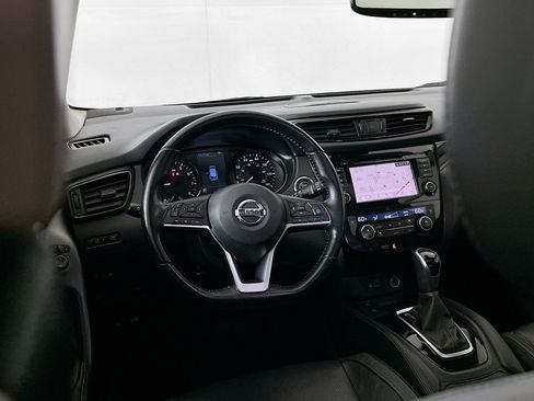 Used 2019 Nissan Rogue Sport SL w/ Premium Package image 18