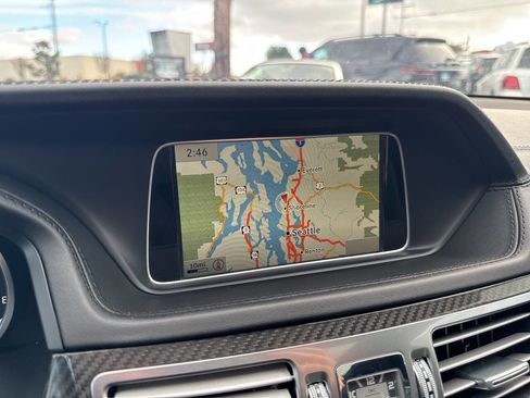 Used 2014 Mercedes-Benz E 63 AMG S-Model image 43