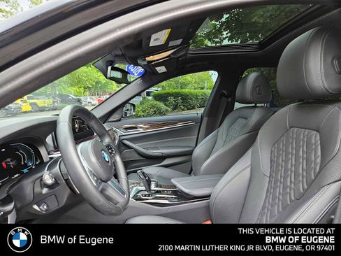 Used 2023 BMW 540i w/ M Sport Package RWD image 23