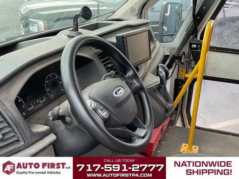 Used 2021 Ford Transit 350 DRW RWD image 4
