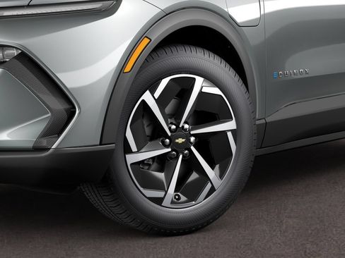 New 2026 Chevrolet Equinox EV LT w/ LPO, All-Weather Mat Package AWD/4WD image 4