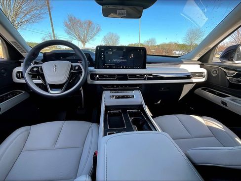 New 2025 Lincoln Aviator Reserve w/ Illumination Package image 5