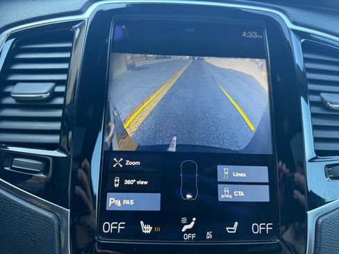 Used 2017 Volvo XC90 T6 Momentum w/ Vision Package image 13
