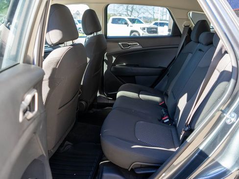 Certified 2025 Kia Sportage LX AWD/4WD image 12