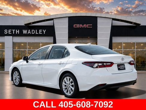 Used 2023 Toyota Camry LE FWD image 5