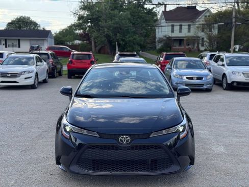 Used 2021 Toyota Corolla LE FWD image 4