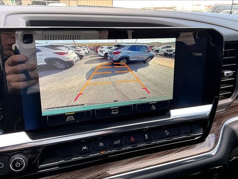 Used 2025 Chevrolet Silverado 1500 LT Trail Boss w/ Convenience Package II AWD/4WD image 22