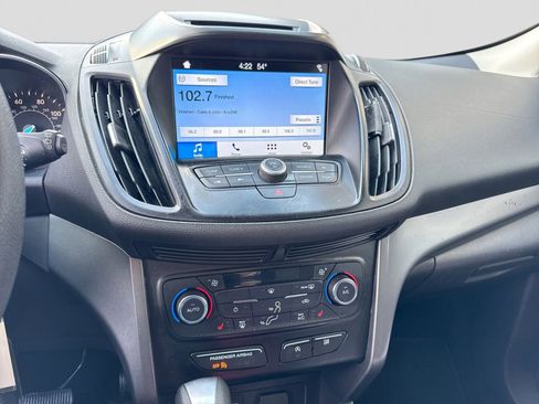 Used 2017 Ford Escape SE w/ Equipment Group 201A FWD image 28