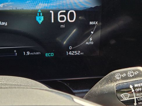 Used 2024 Kia Niro Wind w/ Wind Preserve Package FWD image 24