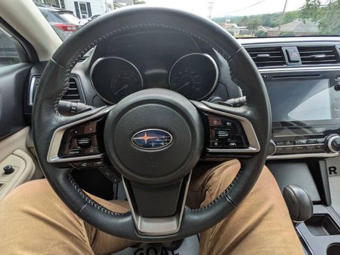 Used 2018 Subaru Outback 3.6R Limited AWD/4WD image 18