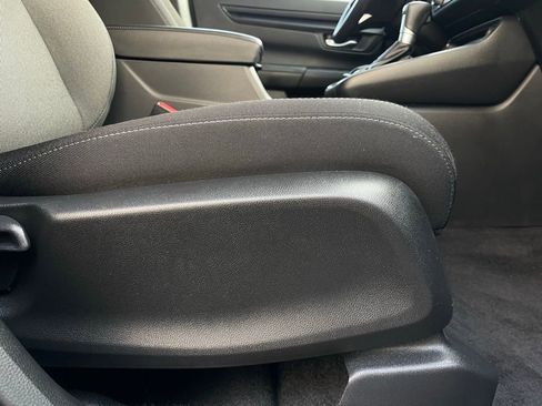 Certified 2025 Honda CR-V LX image 30