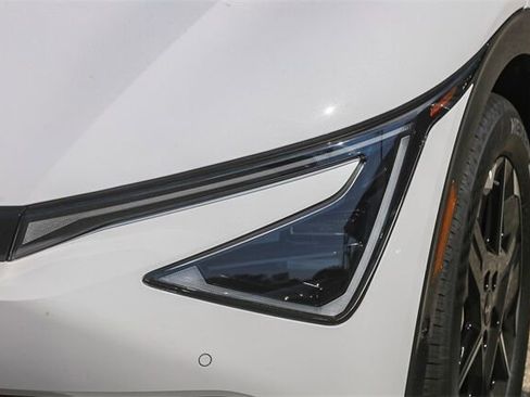 New 2025 Kia EV6 Wind image 4