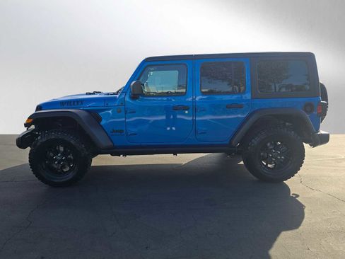 Used 2024 Jeep Wrangler Willys image 6