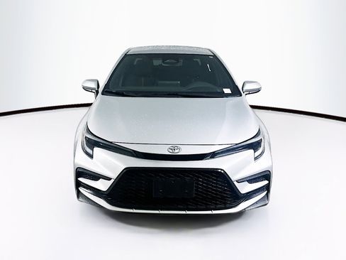Used 2023 Toyota Corolla SE image 2