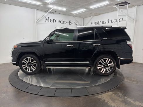 Used 2015 Toyota 4Runner Limited AWD/4WD image 4