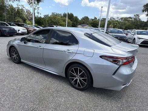 Certified 2023 Toyota Camry SE FWD image 4