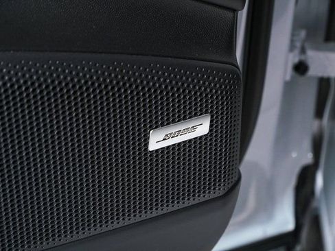 New 2026 Porsche Macan Electric image 7