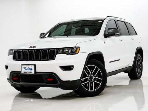 Used 2021 Jeep Grand Cherokee Trailhawk image 1