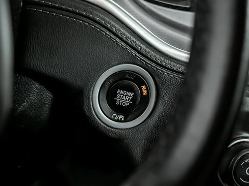 Used 2022 Dodge Charger R/T w/ Plus Group RWD image 27