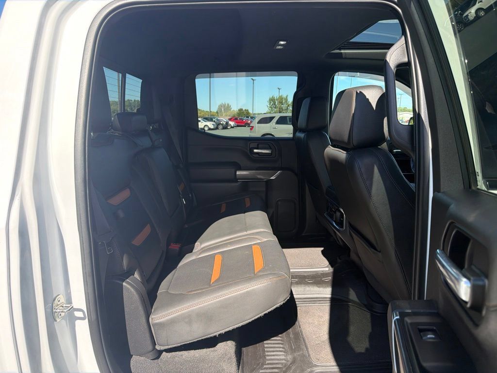 Used 2020 GMC Sierra 1500 AT4 w/ AT4 Premium Package AWD/4WD image 12