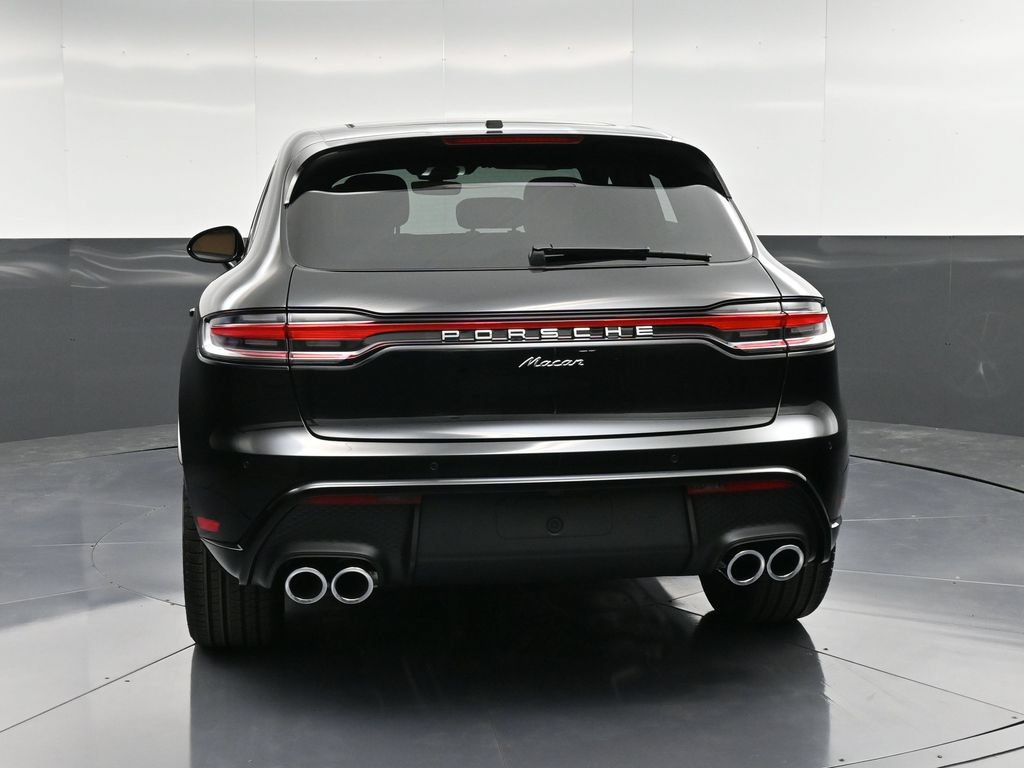 Certified 2026 Porsche Macan AWD/4WD image 7